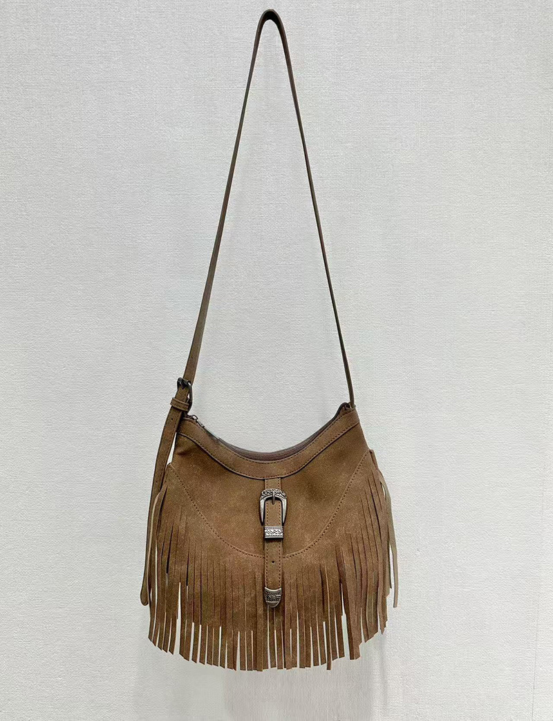 Single shoulder crossbody bag, hip bag with an inclined strap