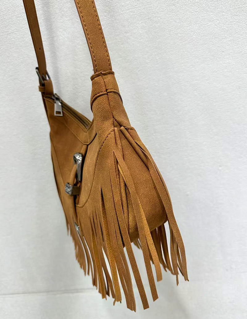 Single shoulder crossbody bag, hip bag with an inclined strap