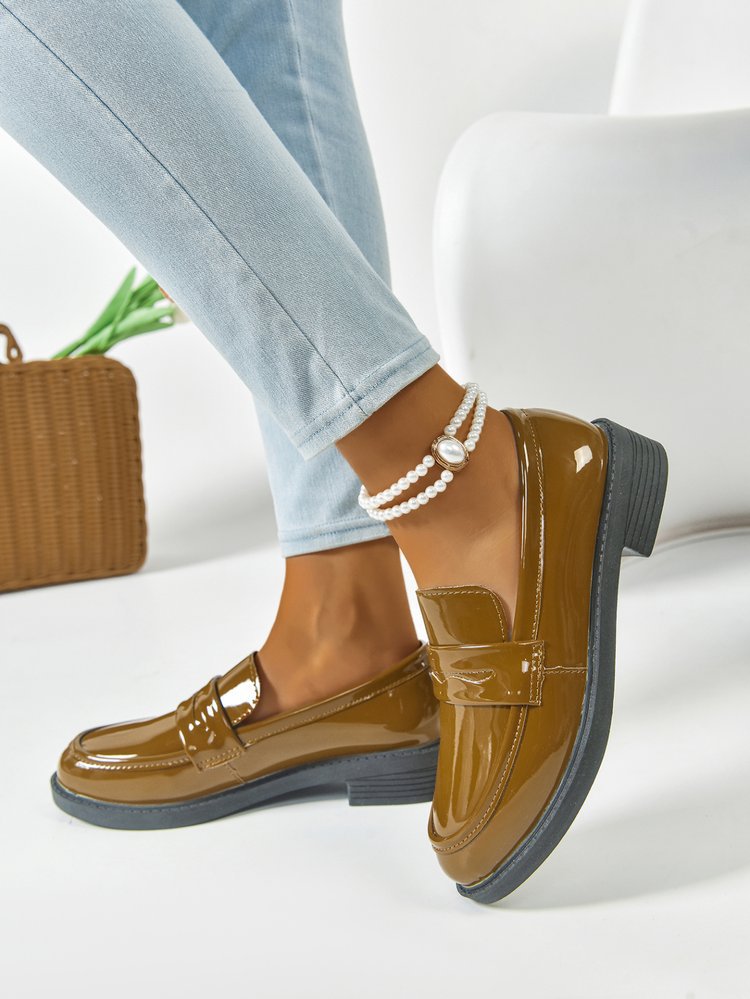 Women's solid-color pointed-toe flat shoes