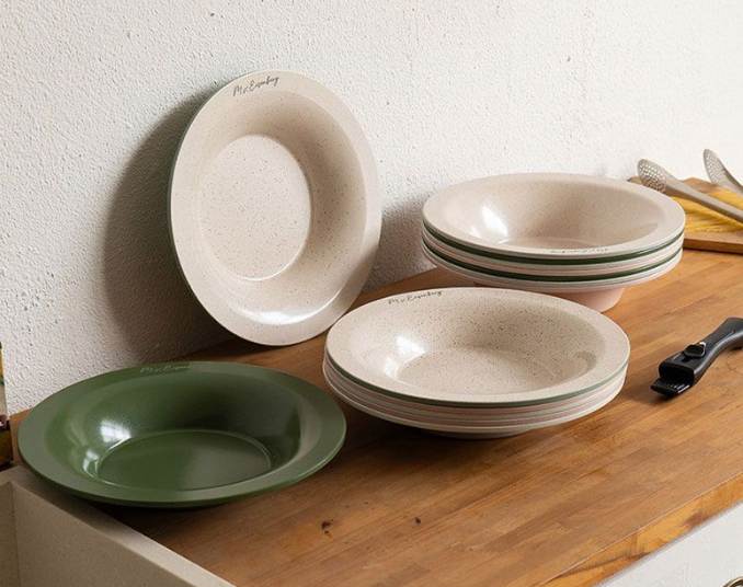 Special baking disc pan and oven baking mold for baking purposes