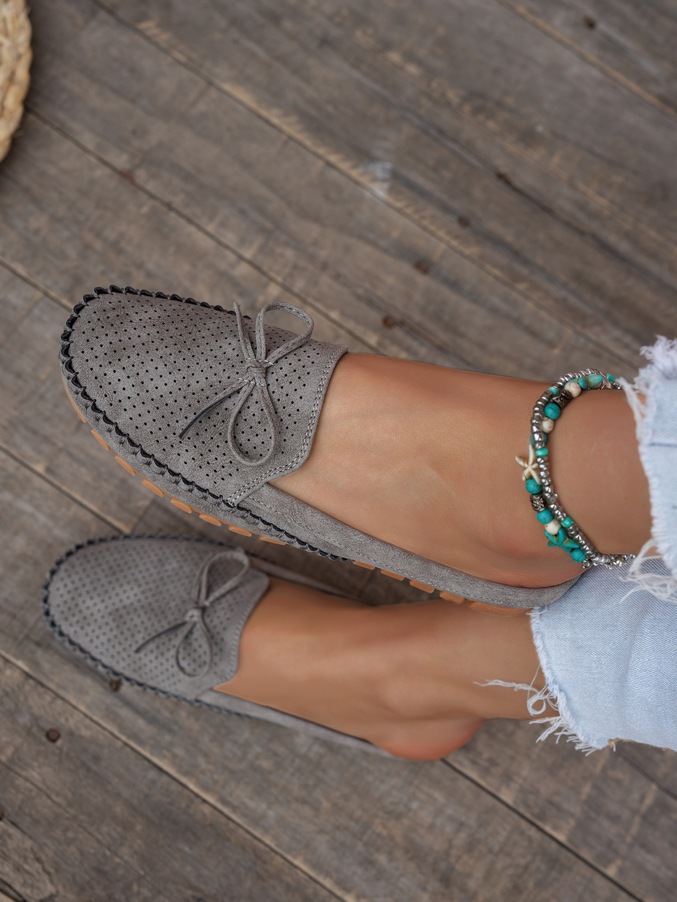 Women's Retro Stitching Flat Loafers PU Solid Color Round Toe Slip-On Shoes