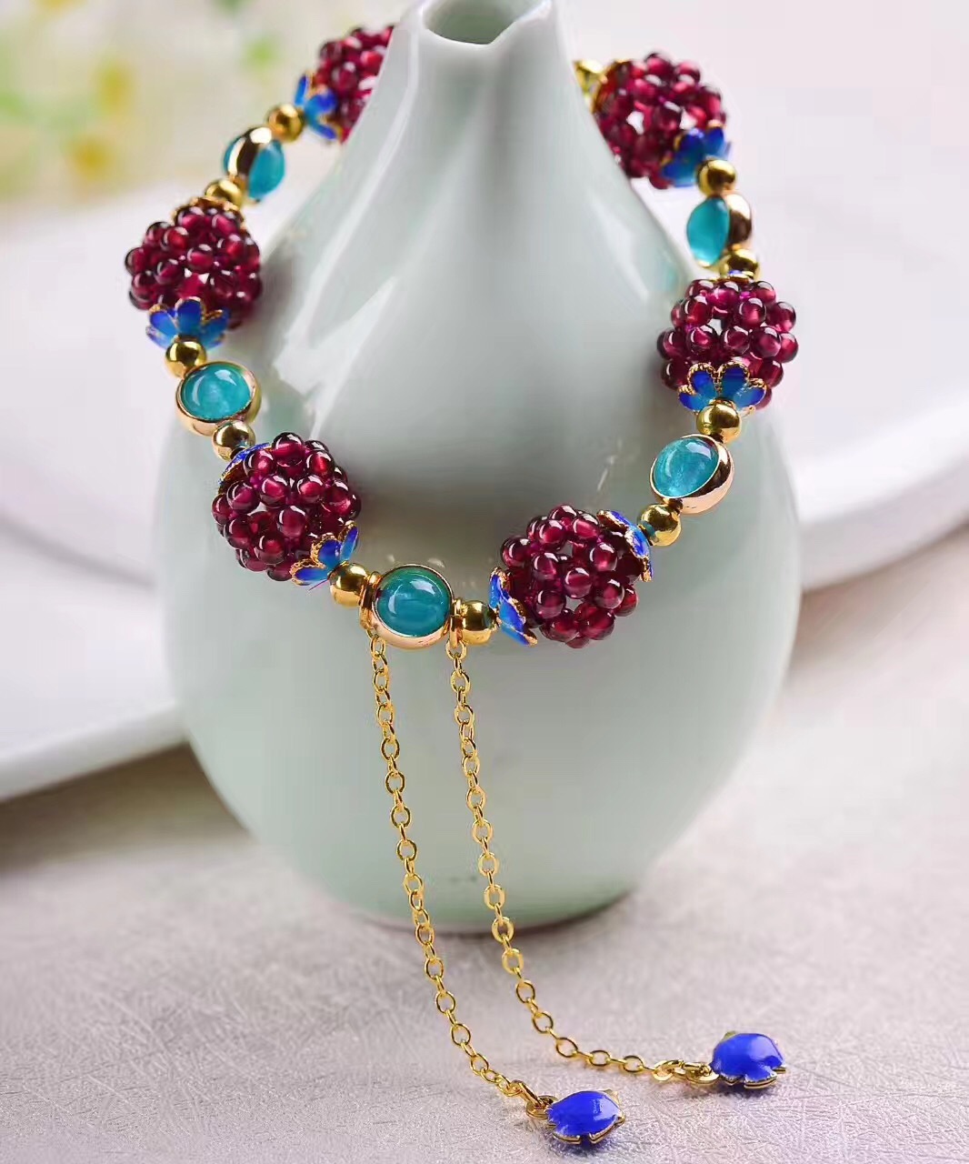 Natural garnet bracelet
