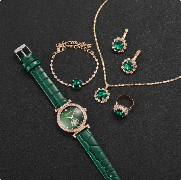Simple Rhinestone Women's Quartz Watch with Imitation Leather Strap