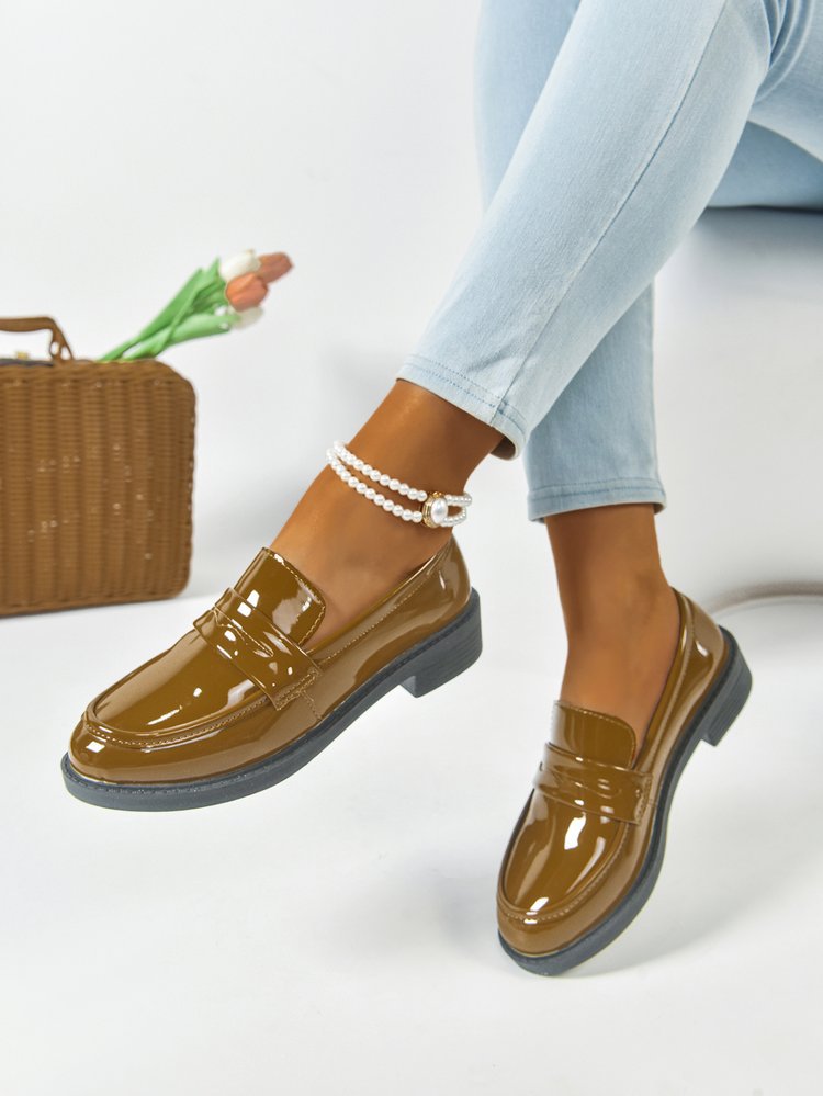 Women's solid-color pointed-toe flat shoes