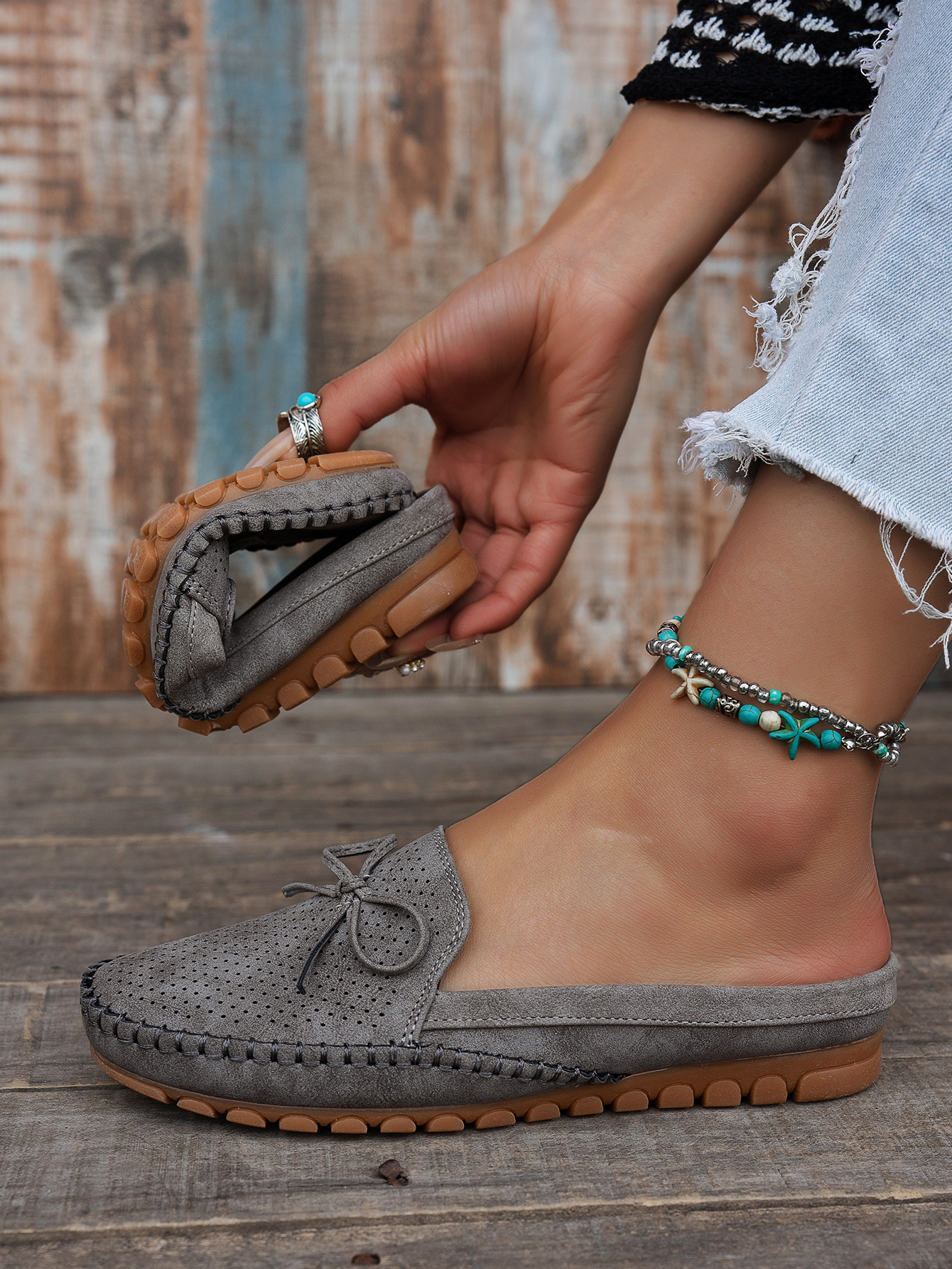 Women's Retro Stitching Flat Loafers PU Solid Color Round Toe Slip-On Shoes