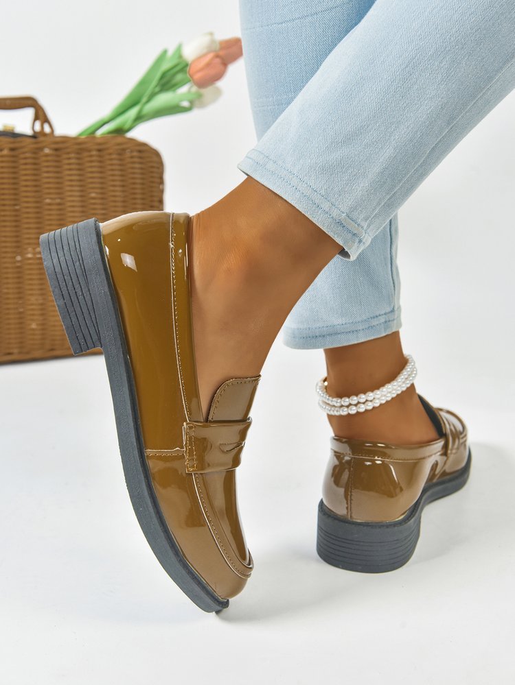 Women's solid-color pointed-toe flat shoes