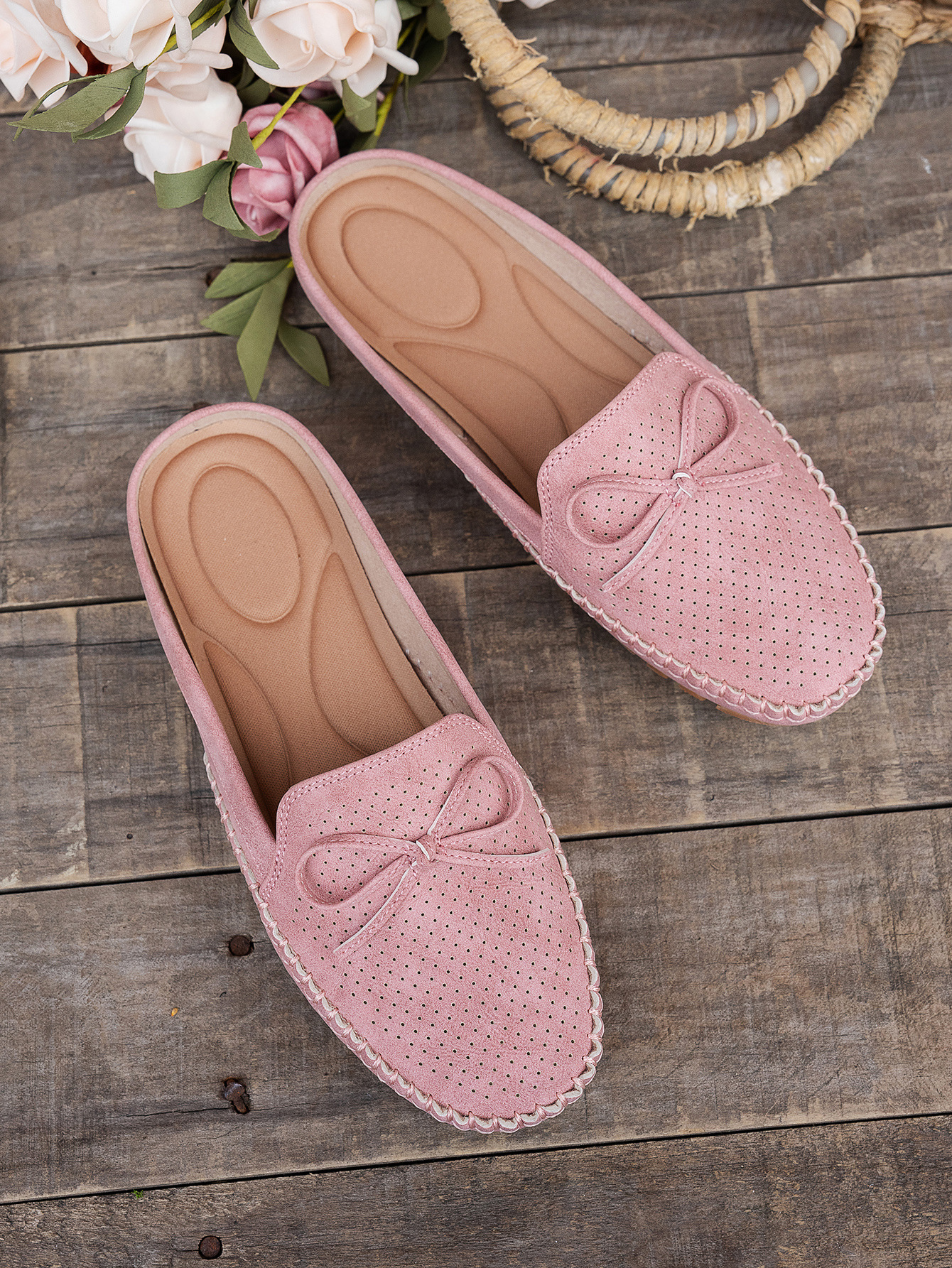 Women's Retro Stitching Flat Loafers PU Solid Color Round Toe Slip-On Shoes
