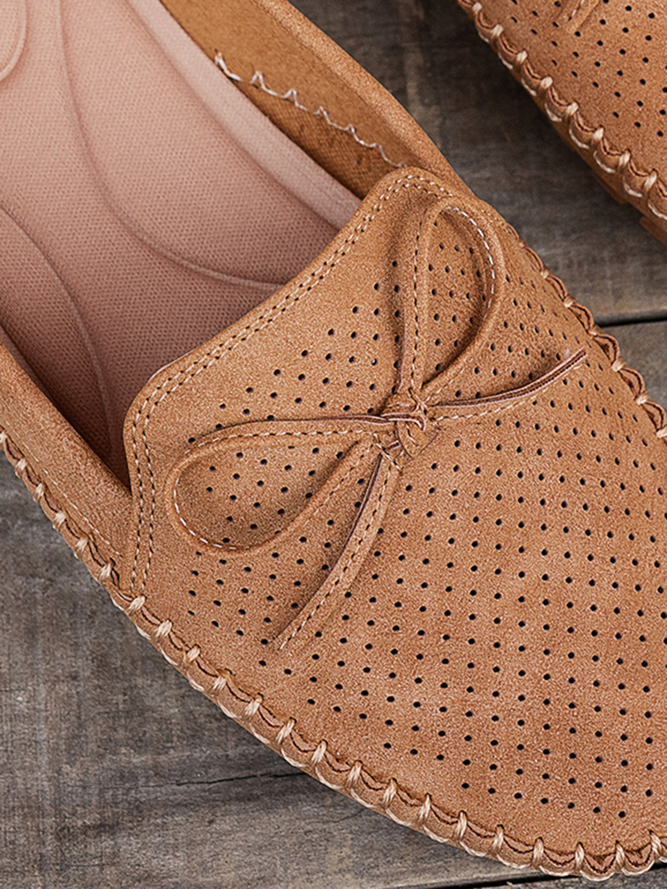 Women's Retro Stitching Flat Loafers PU Solid Color Round Toe Slip-On Shoes