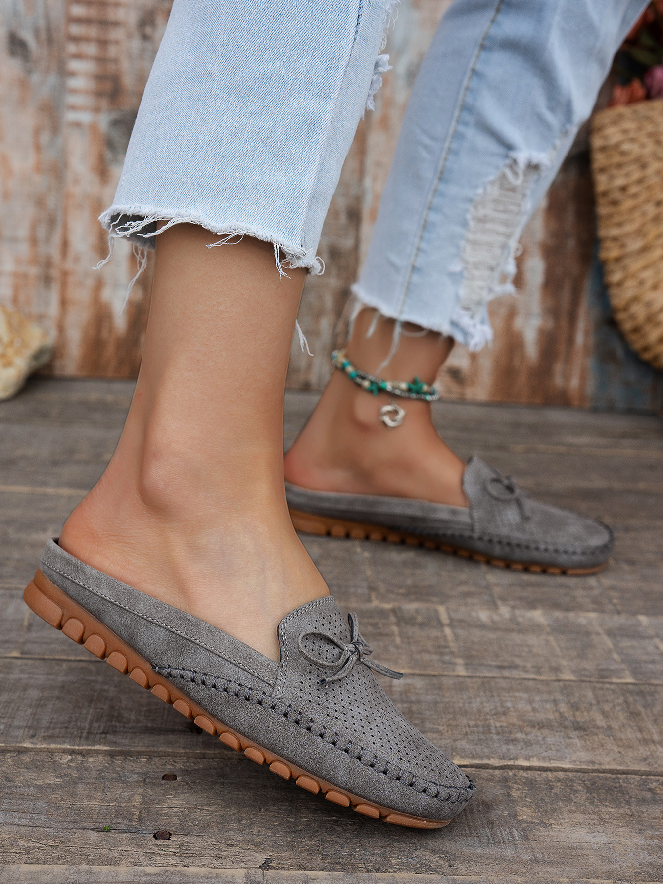 Women's Retro Stitching Flat Loafers PU Solid Color Round Toe Slip-On Shoes
