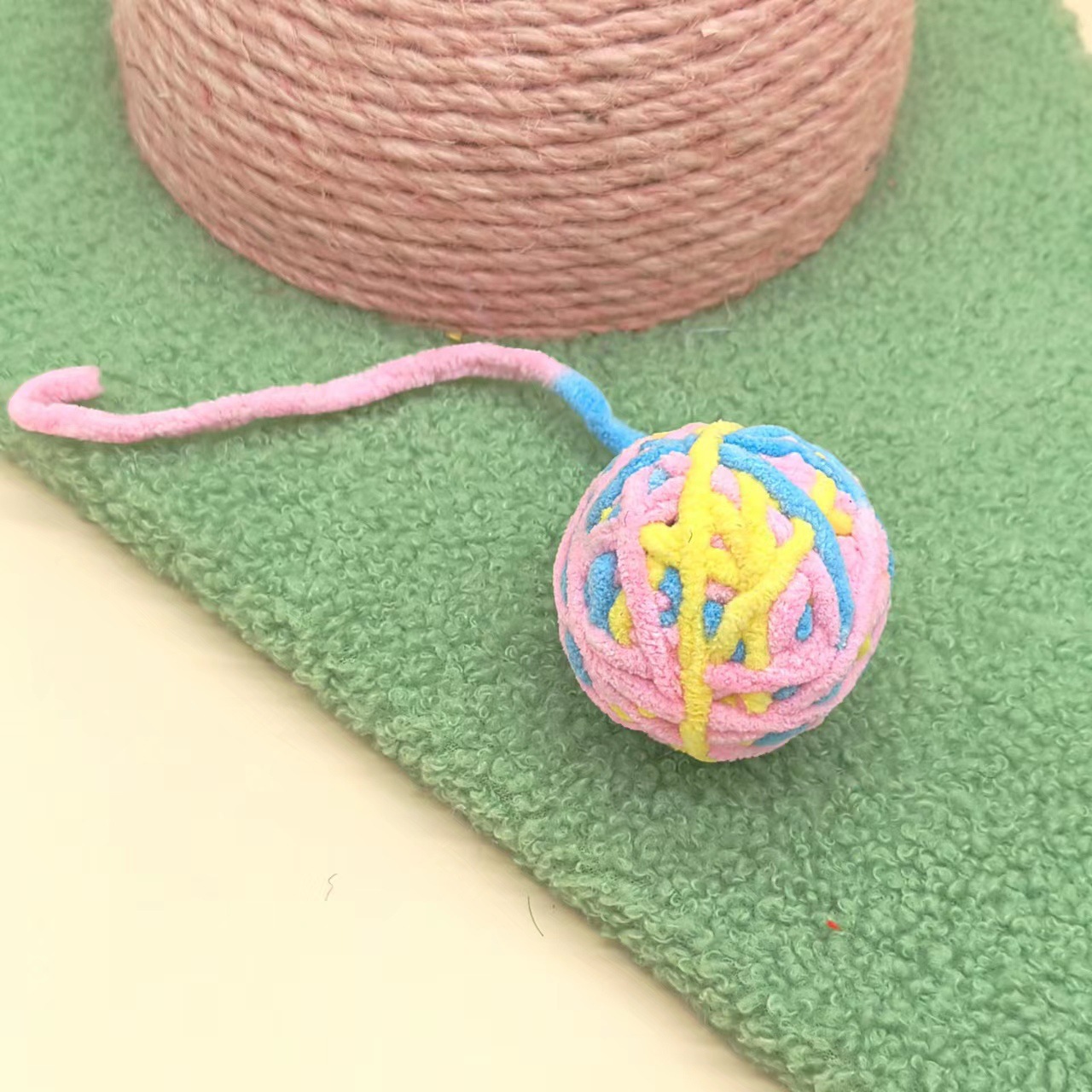 Cat fur wool bell ball