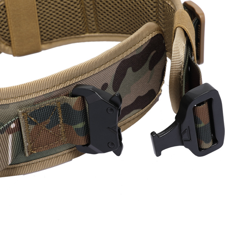 Tactical dog collar with metal buckle and quick-release function