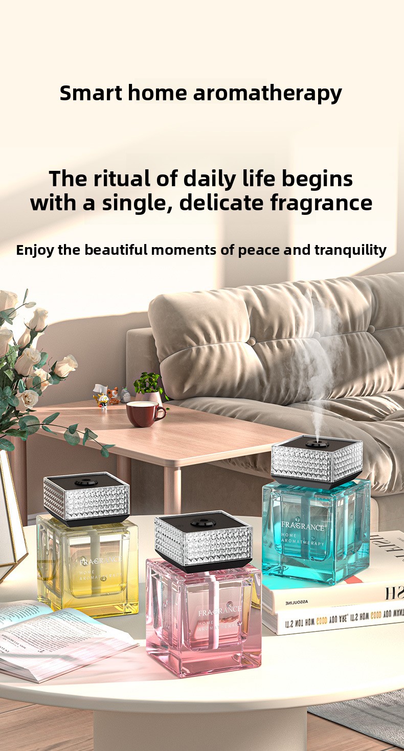 Automatic spray aroma diffuser