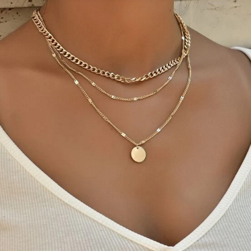 Layered clavicle necklaces