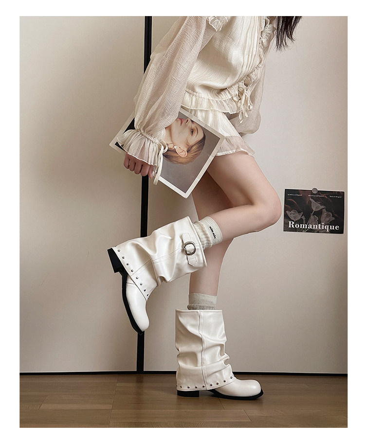 Women's solid-color pleated ankle boots