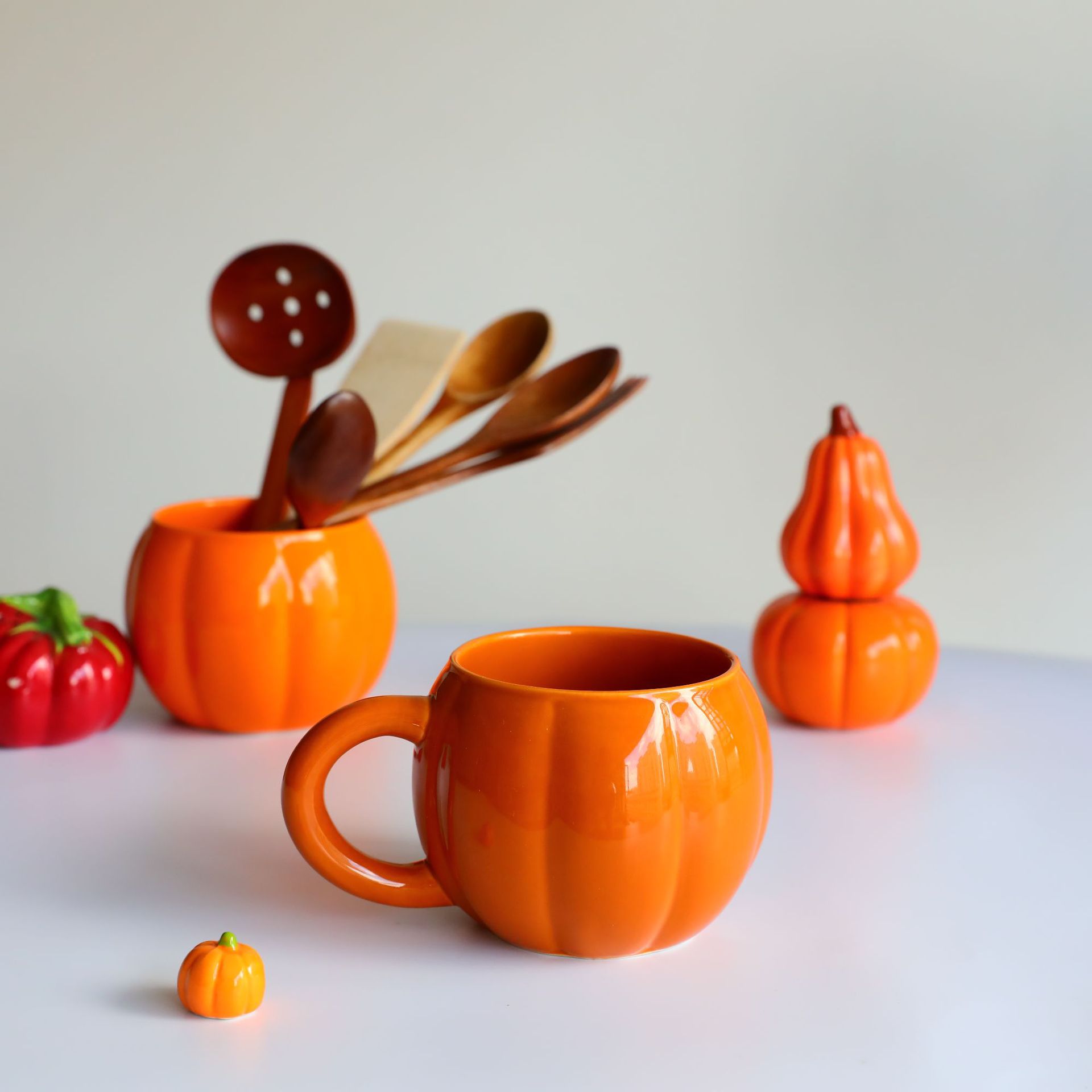 Ceramic Halloween Pumpkin Shaped Breakfast Mug
