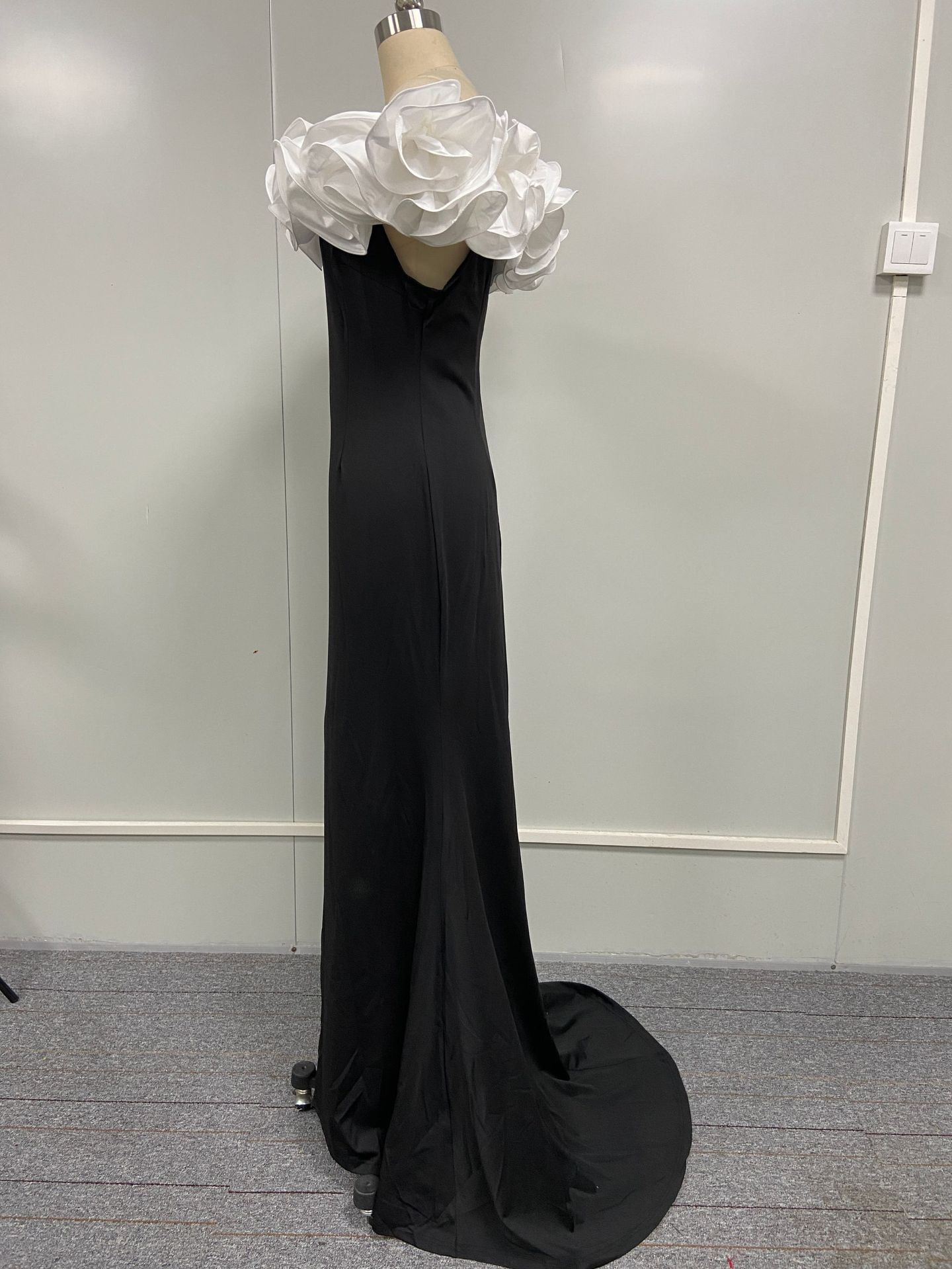 2024 Cross-border Foreign Trade Black Long Dress High Waist Wrap Chest Slim-fit Split Elegant Commuter Large Swing Dress