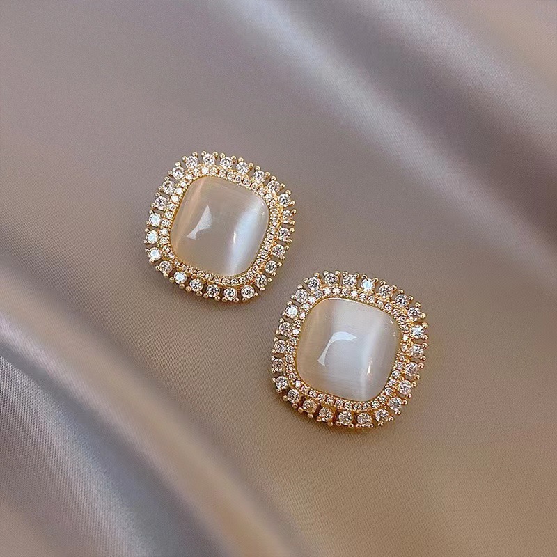 Geometric Cat Eye Stone Women's Earrings