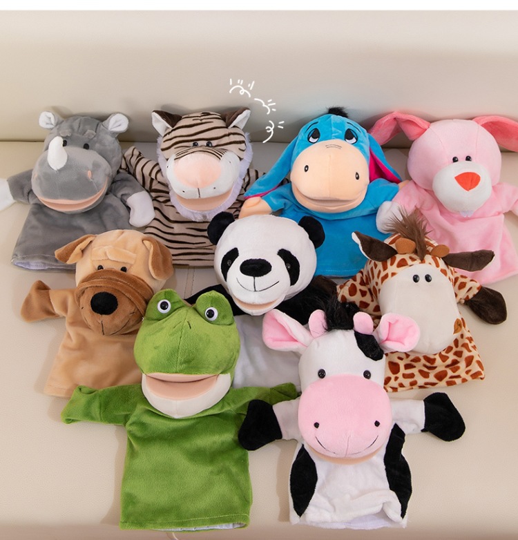 Open-mouthed animal puppets