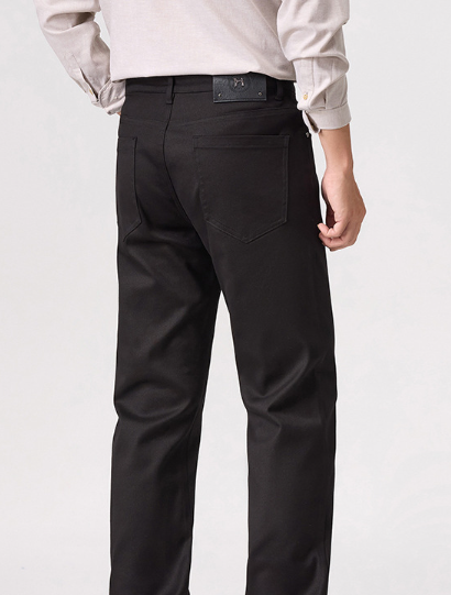 Casual pants - versatile for men