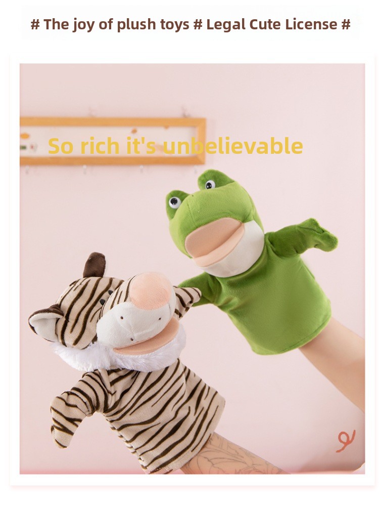 Open-mouthed animal puppets