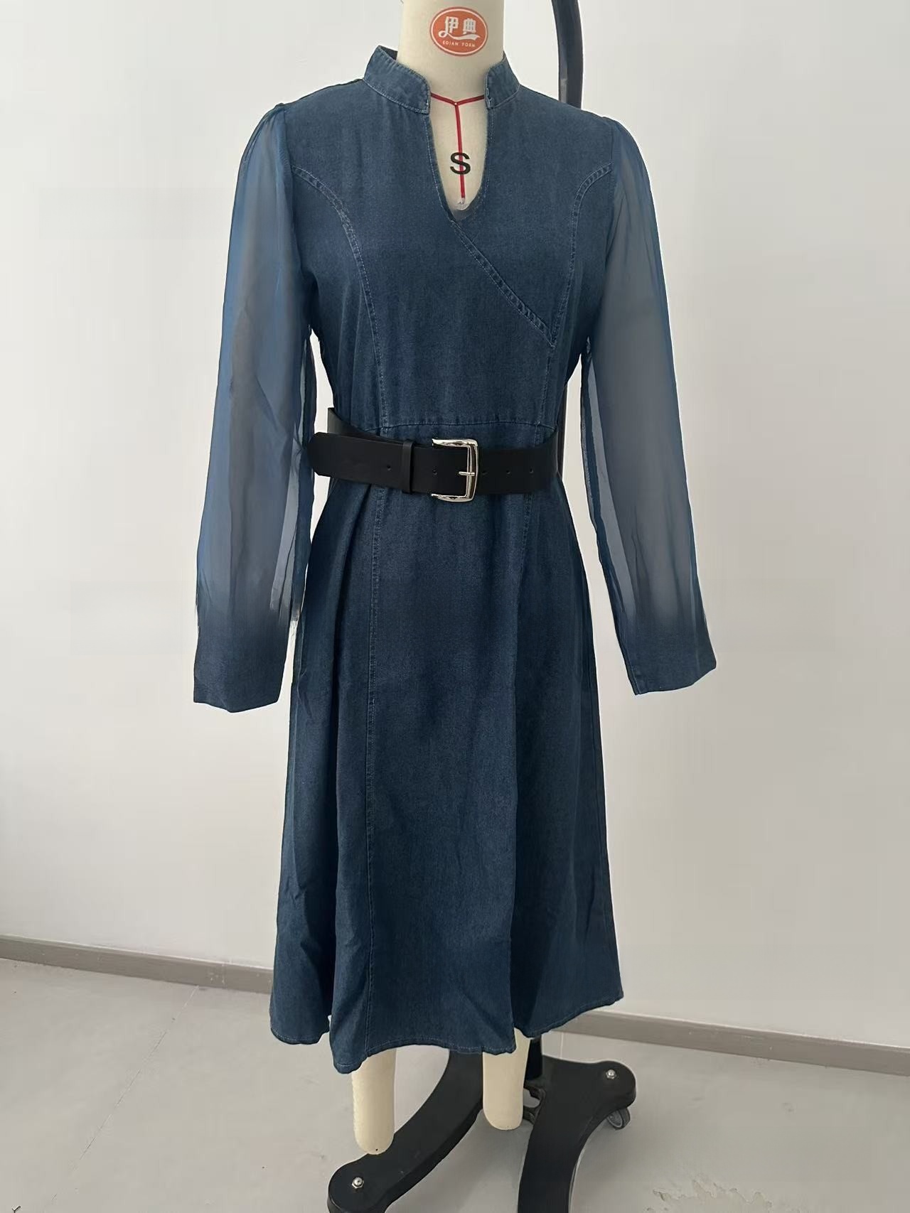 Long-sleeve denim dress
