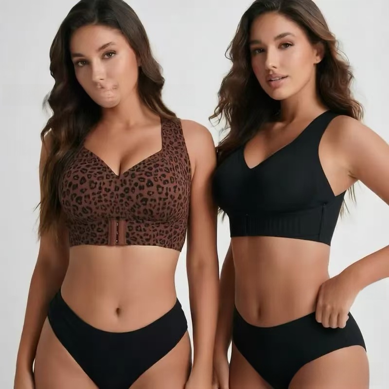Breathable, gathering, lifting and anti-sagging sports bra