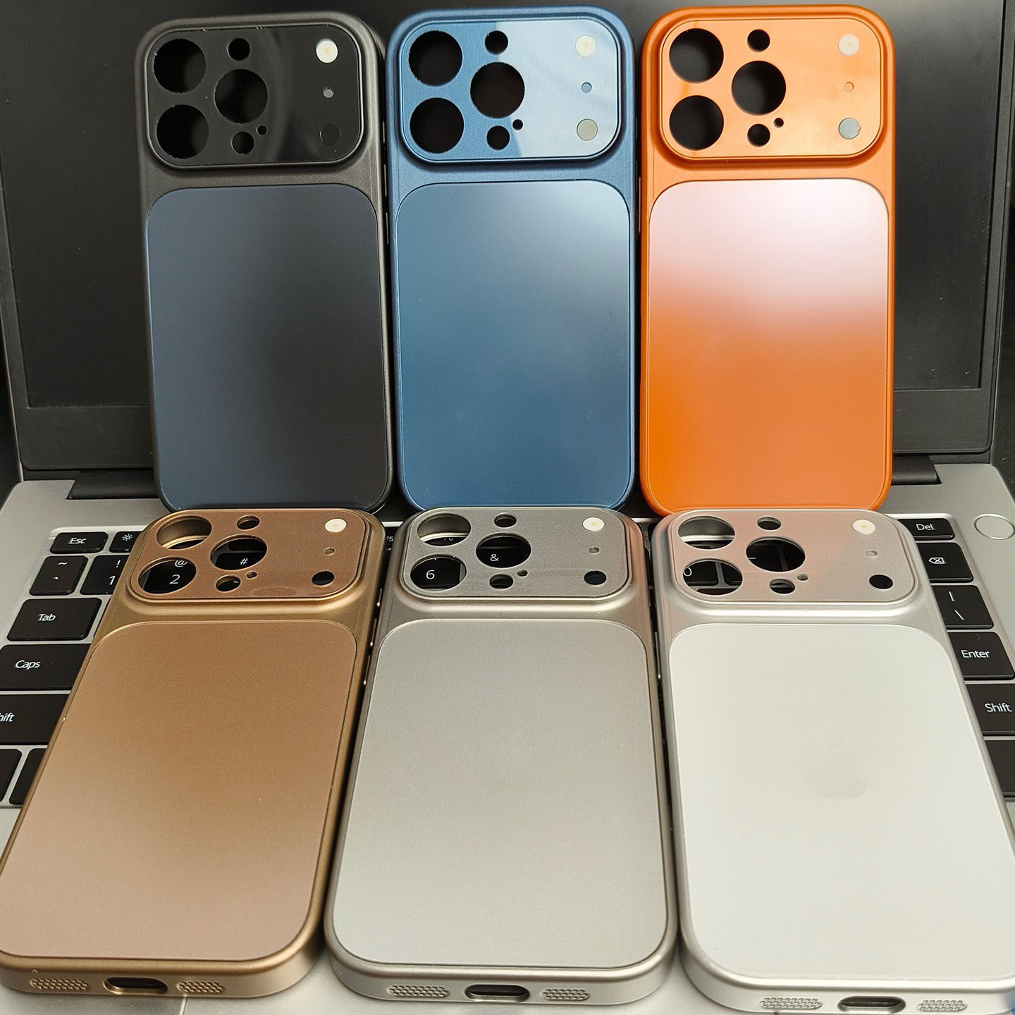 Sandblasted anti-drop phone case