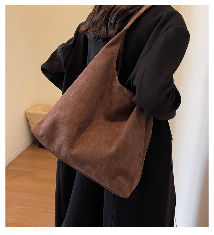 Retro Soft Suede Magnetic Buckle Large Capacity Bucket Shoulder Bag for Women