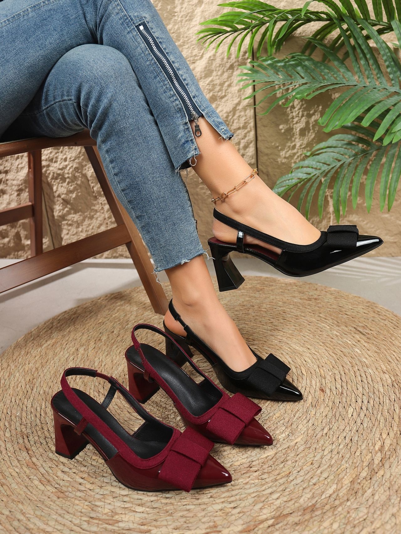 Women's thick-soled closed-toe PU leather flip-flops