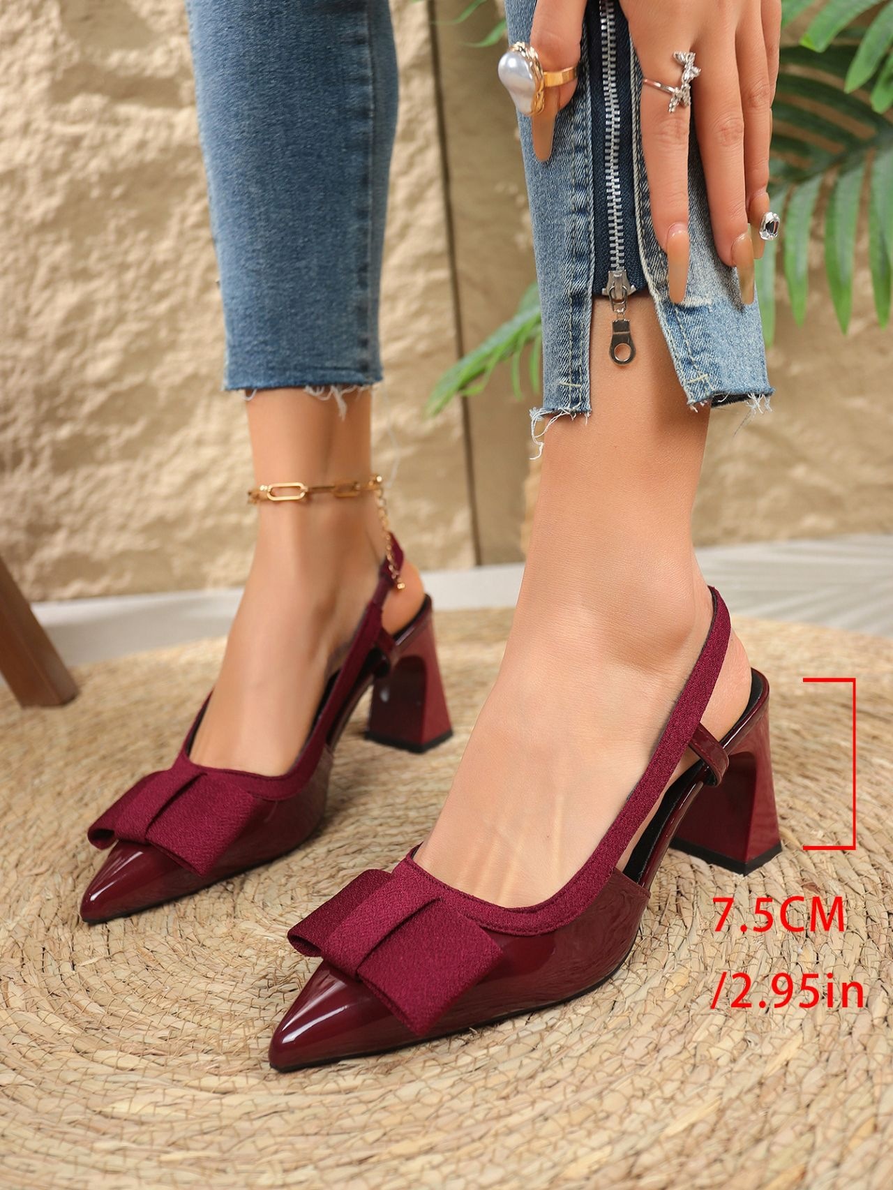 Women's thick-soled closed-toe PU leather flip-flops
