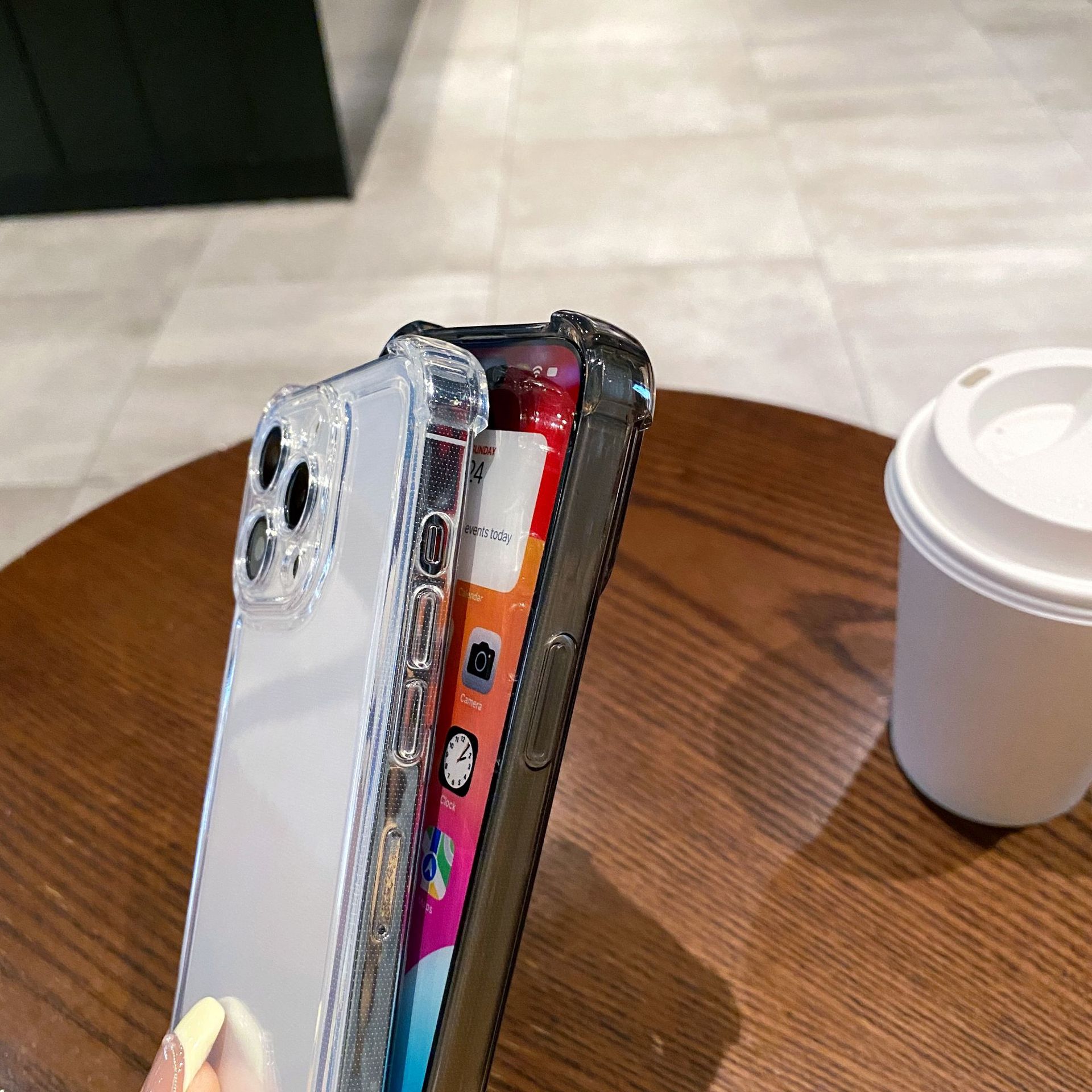 Mobile phone case for shock protection