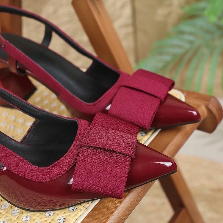Women Pointed Toe Chunky Heel Bowknot Back Strap Closed Toe Summer Sandals