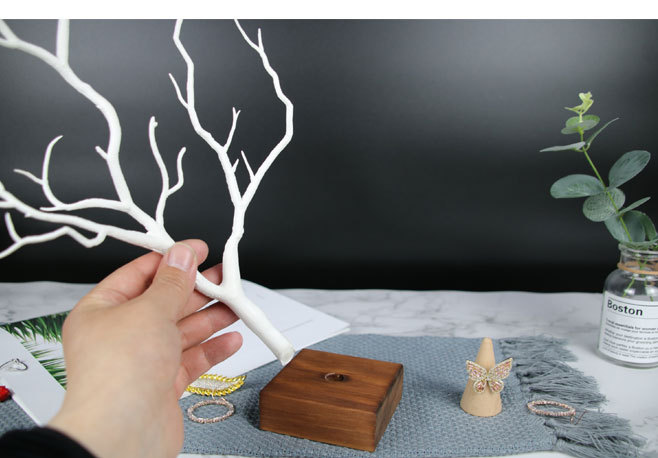 Creative Plastic Jewelry Shelf Tree