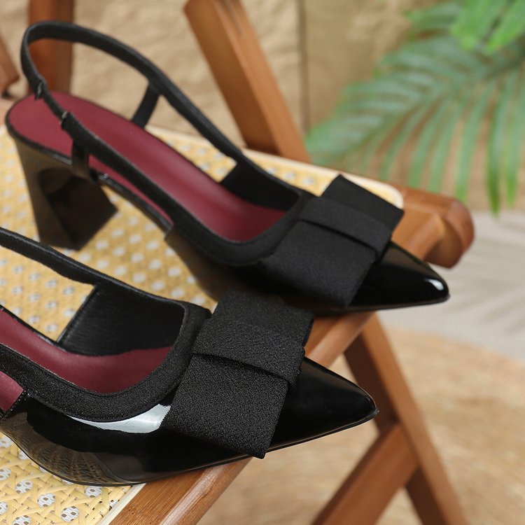 Women Pointed Toe Chunky Heel Bowknot Back Strap Closed Toe Summer Sandals