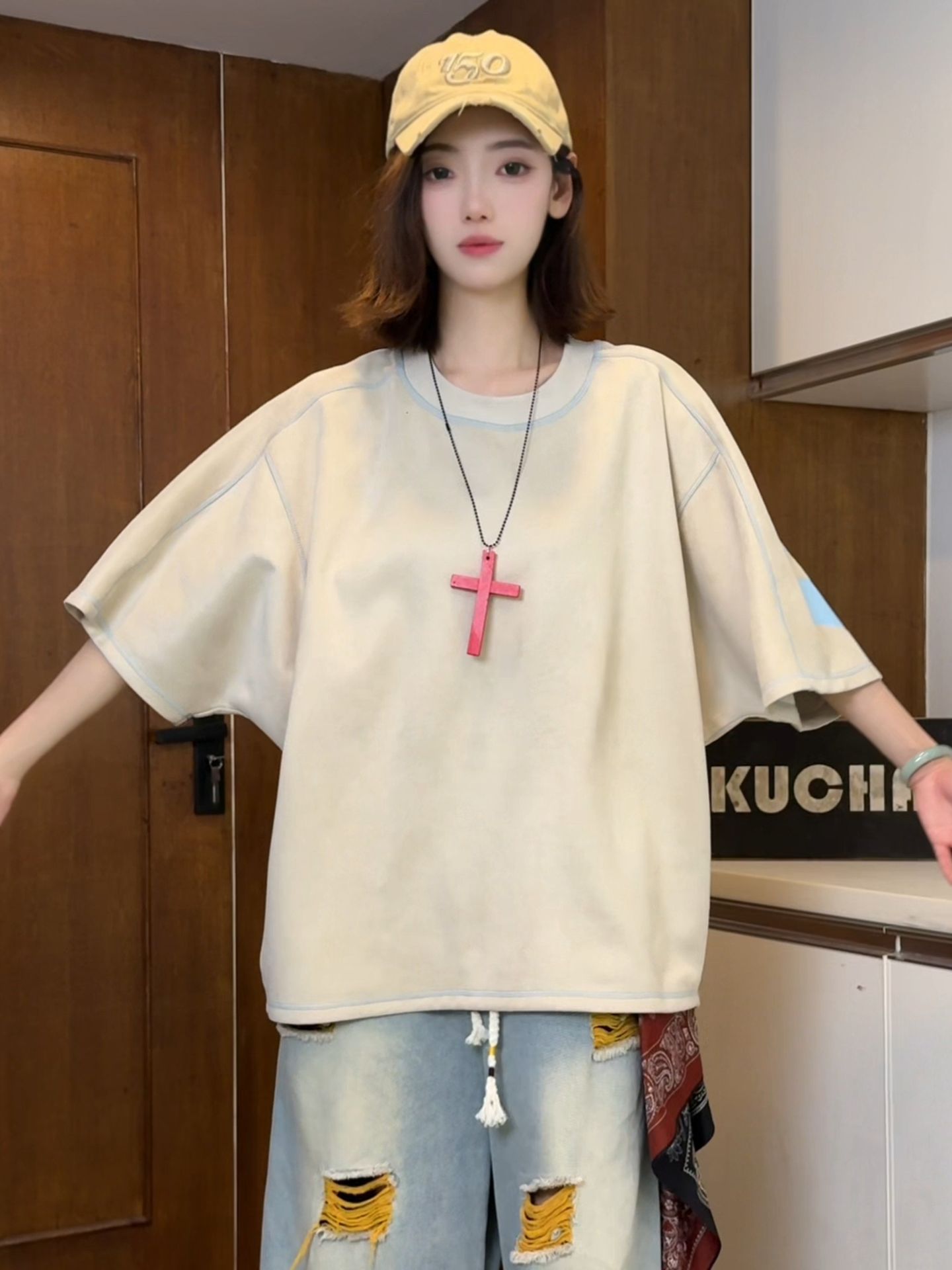 Letter-stitched design short sleeve shirt