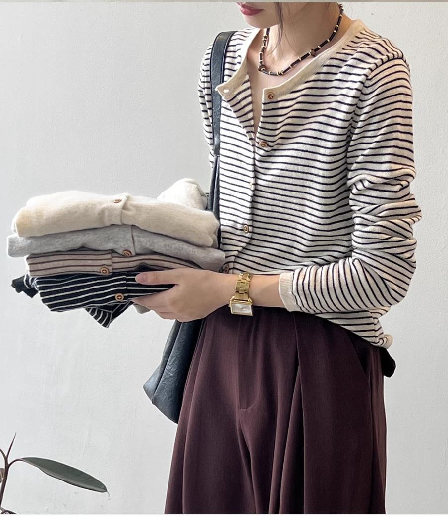 Striped Knitted Cardigan Jacket Women's Spring and Autumn New