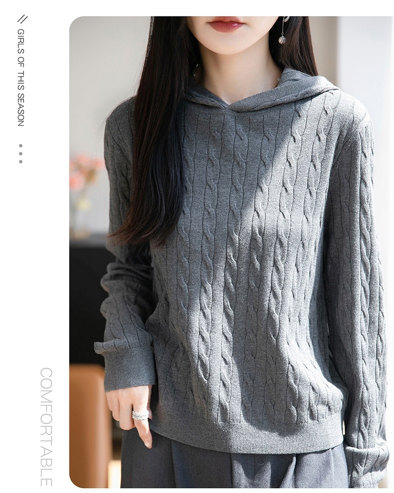 Loose-fitting pullover bottoming shirt