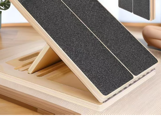 Wooden stretching plate