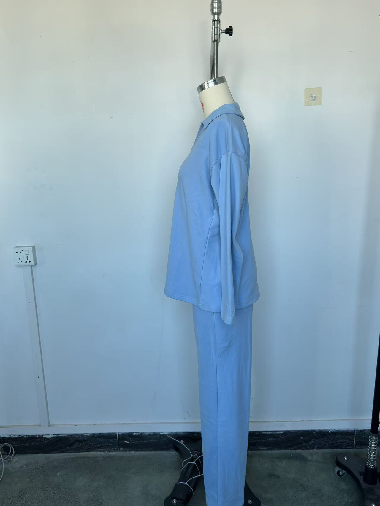 Women's casual long-sleeved solid-color sports outfit