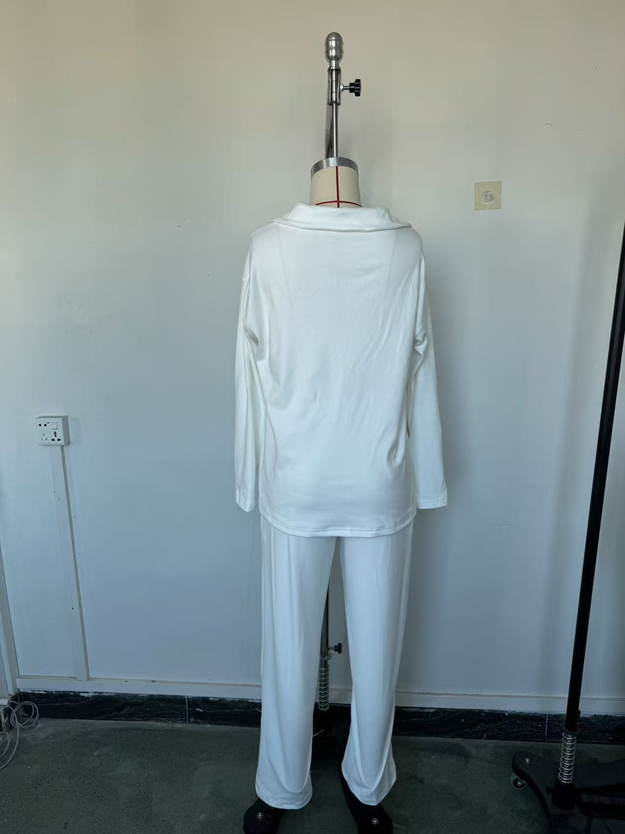 Women's casual long-sleeved solid-color sports outfit