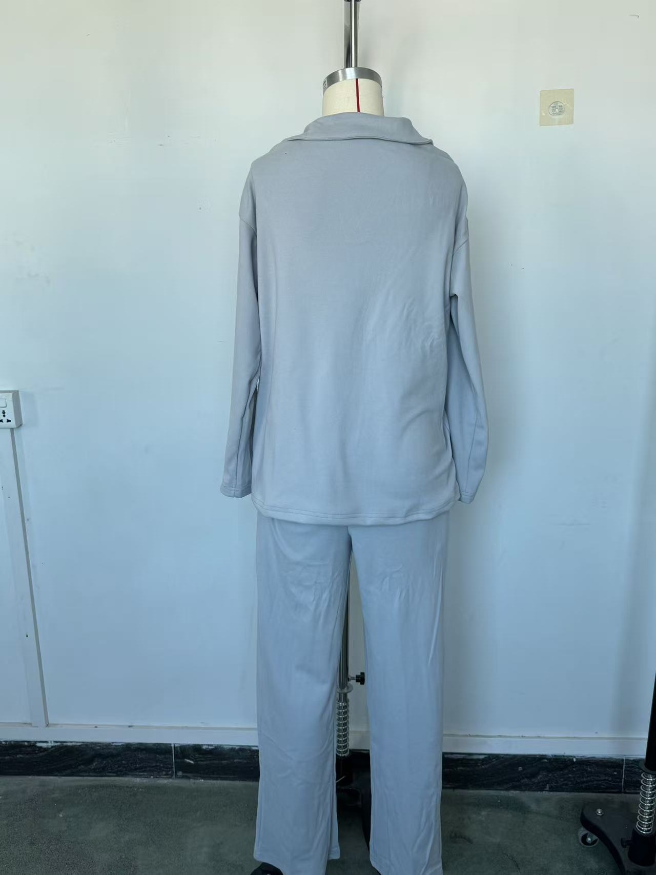 Women's casual long-sleeved solid-color sports outfit