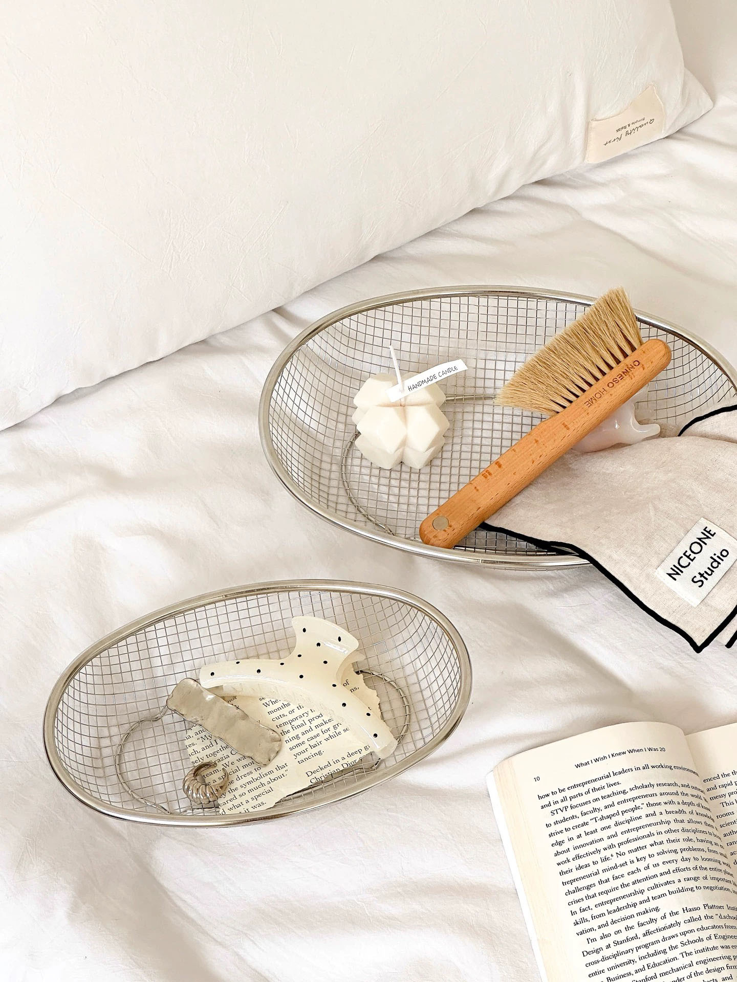Hollow Stainless Steel Oval Draining Storage Basket