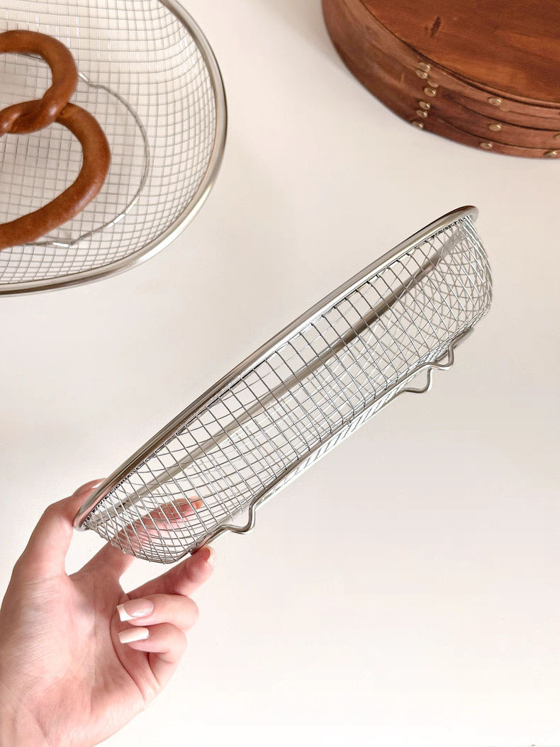 Hollow Stainless Steel Oval Draining Storage Basket