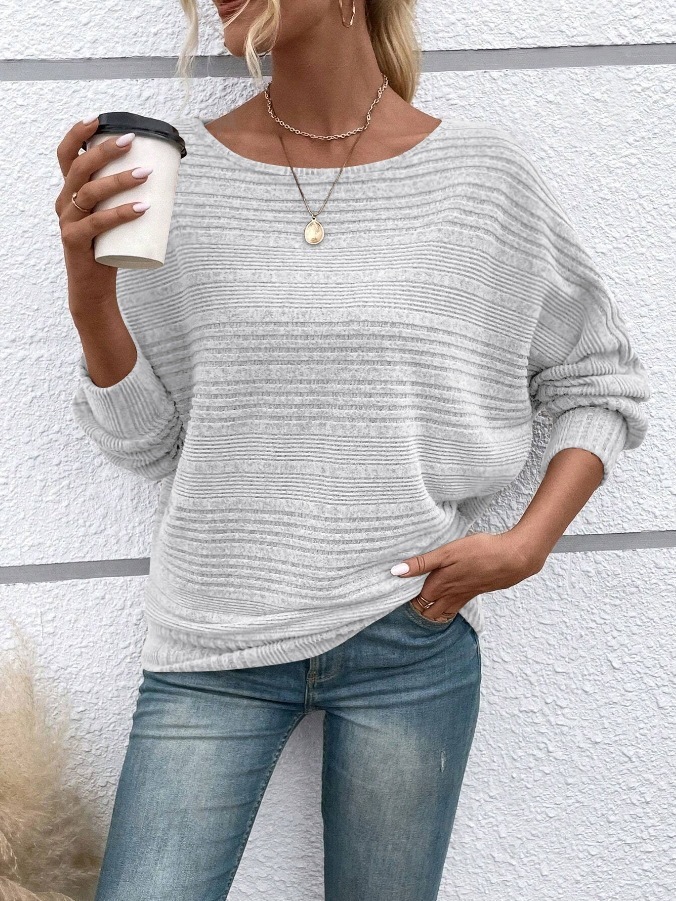 Solid-color long-sleeve knit sweater