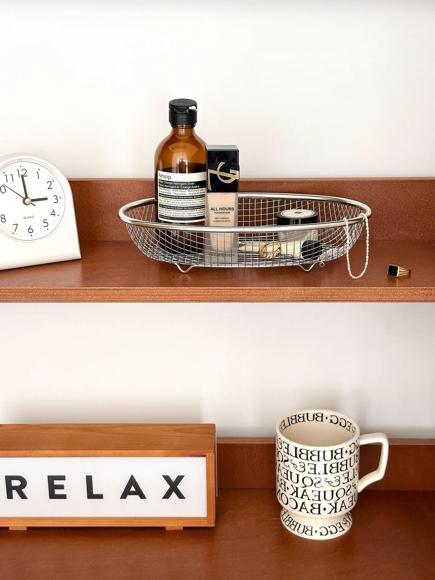 Hollow Stainless Steel Oval Draining Storage Basket