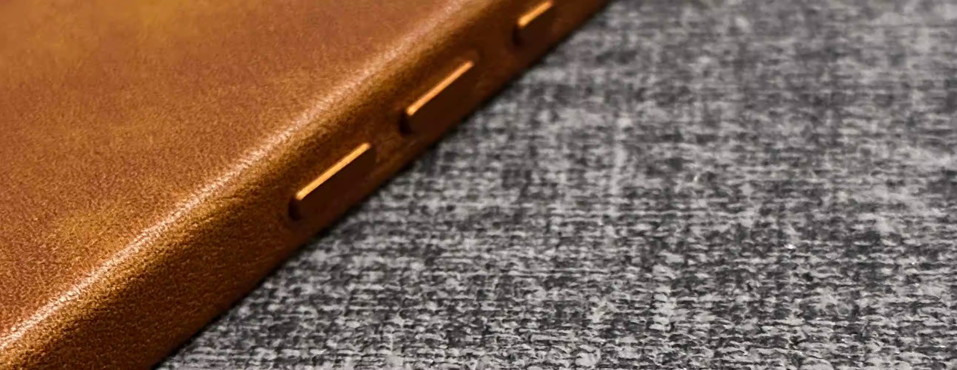 Genuine Leather Magnetic All-Inclusive Shockproof Phone Case