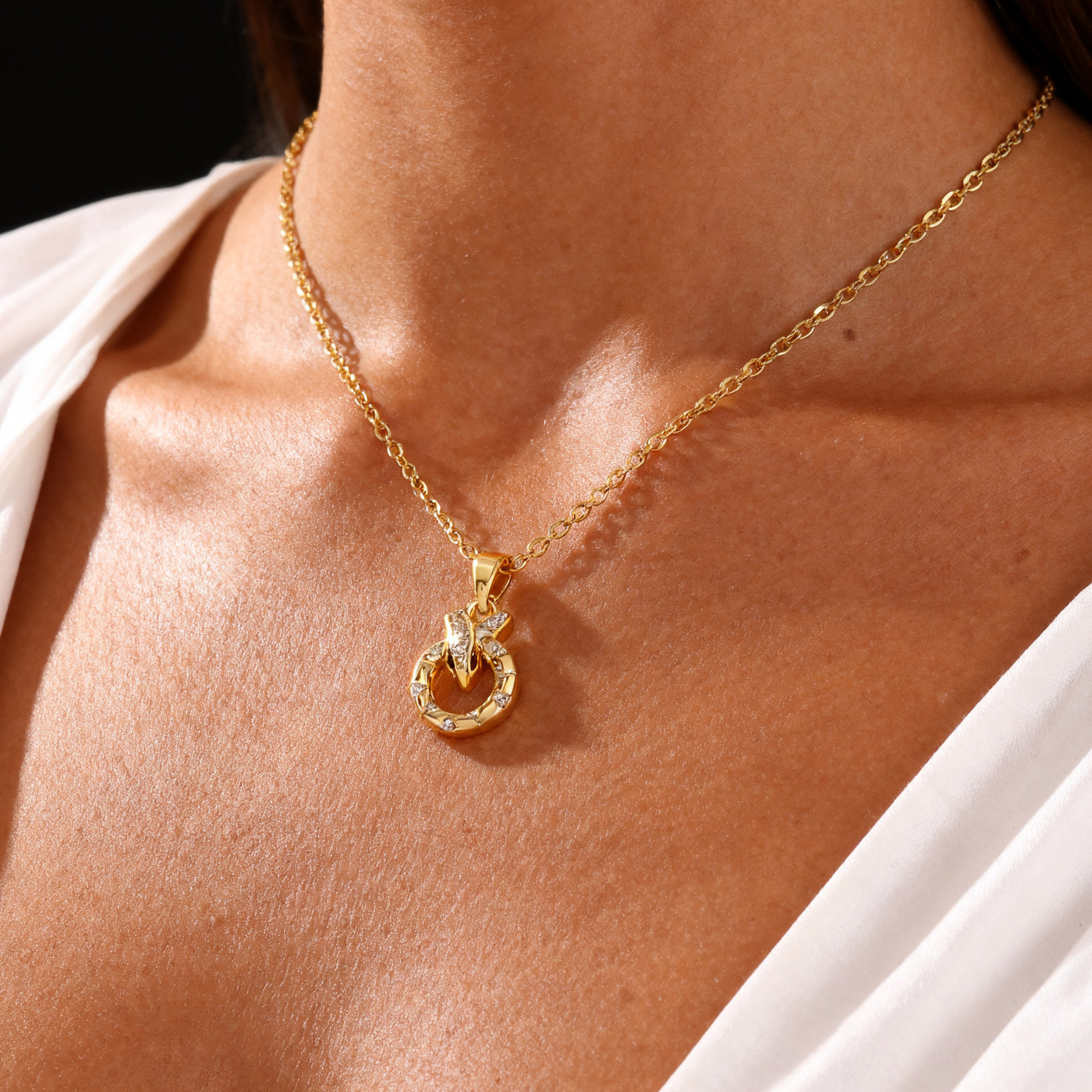 Necklace: Versatile and Unique