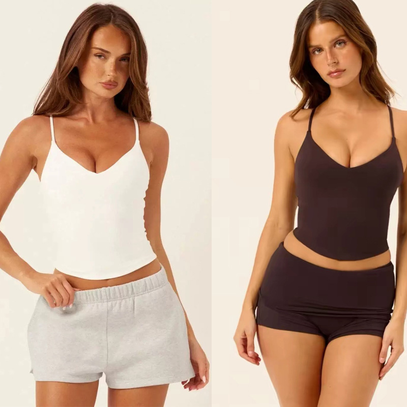 V-Neck Yoga Vest with Chest Pad Butt-Lifting Shorts