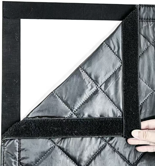 Anti-freezing, heat-insulating and warm-keeping curtains with straps