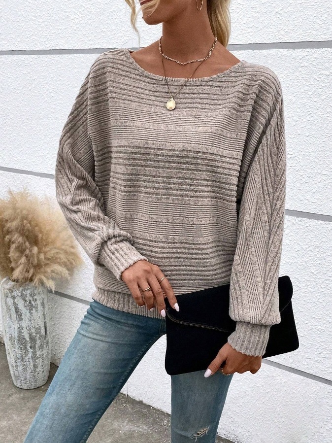 Solid-color long-sleeve knit sweater
